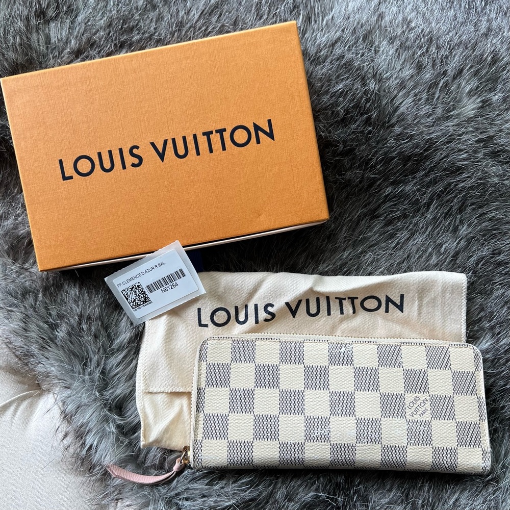 Authentic Louis Vuitton Clémence Wallet